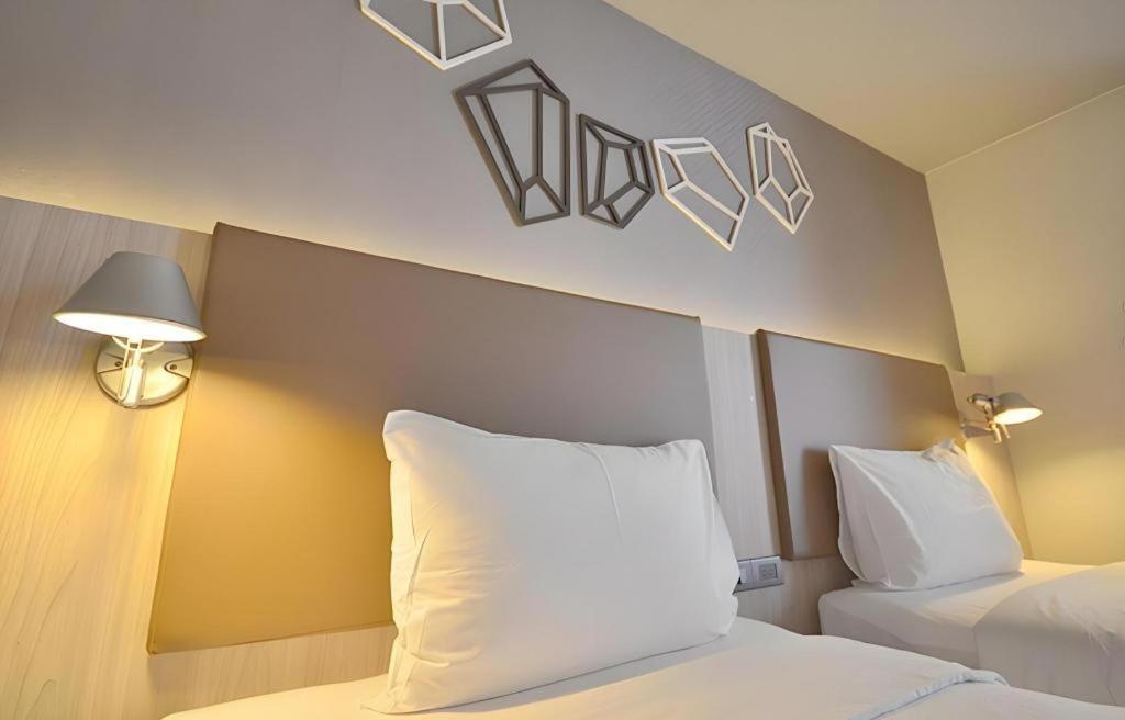 The Heritage Silom Hotel Бангкок Екстер'єр фото