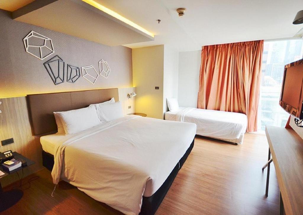 The Heritage Silom Hotel Бангкок Екстер'єр фото