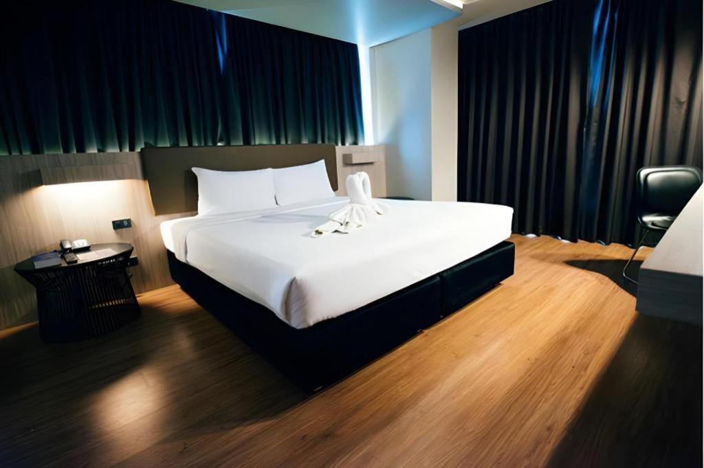 The Heritage Silom Hotel Бангкок Екстер'єр фото