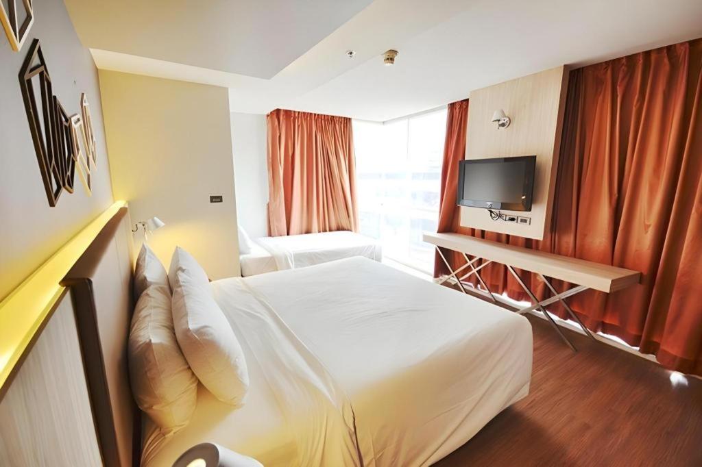 The Heritage Silom Hotel Бангкок Екстер'єр фото