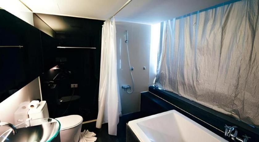 The Heritage Silom Hotel Бангкок Екстер'єр фото